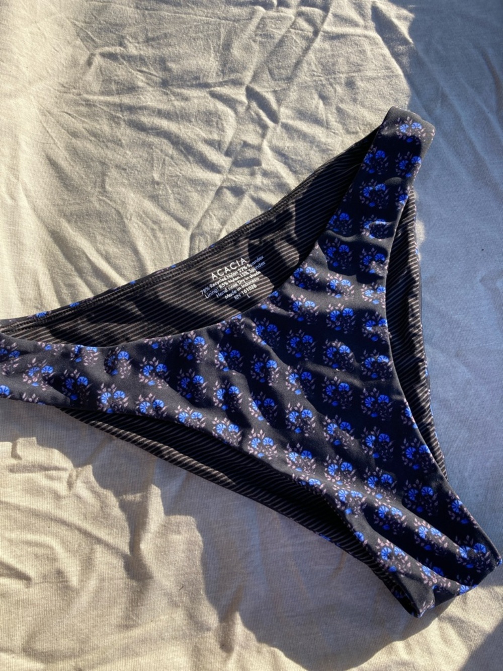 Acacia zuma wisteria bottoms L